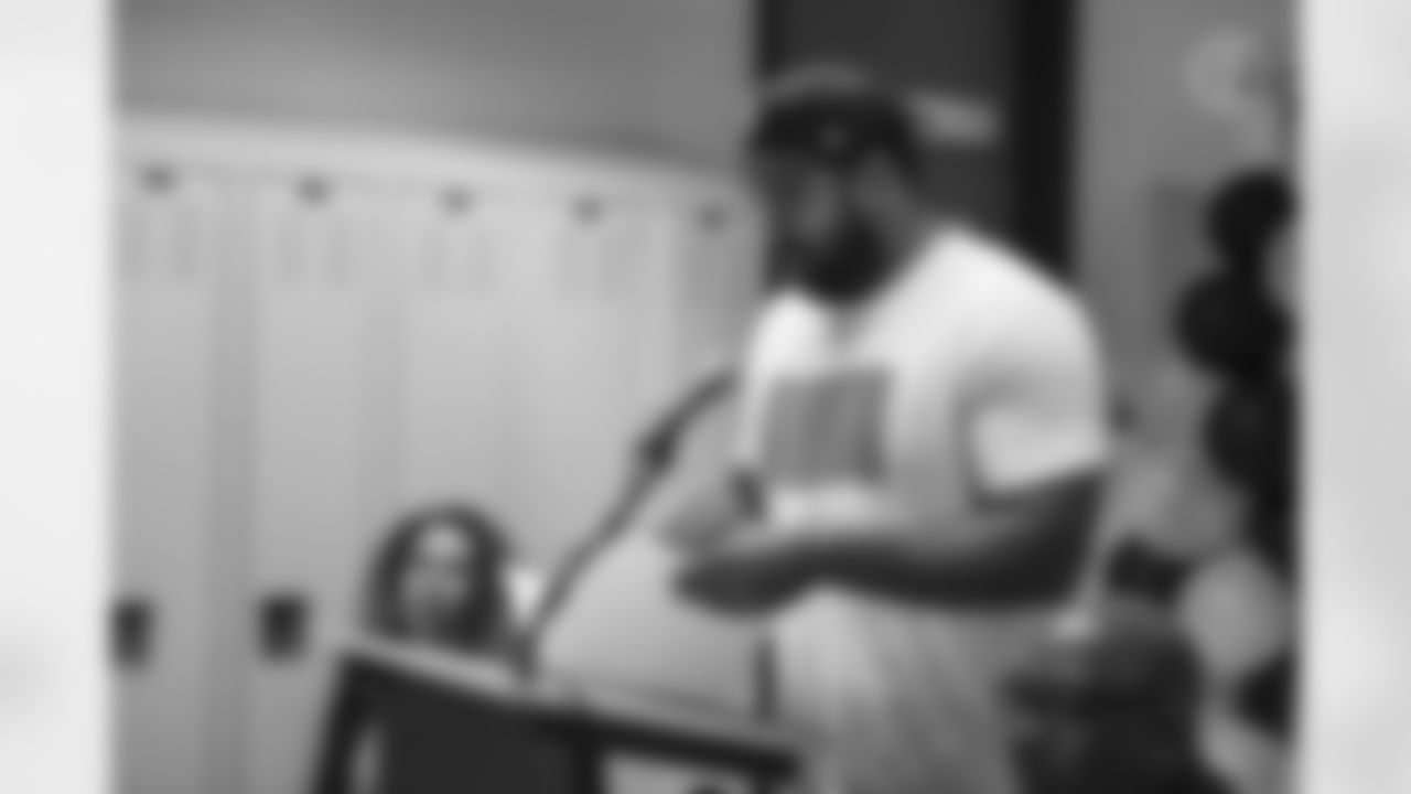 Pittsburgh Steelers' 2022 WPMOTY Nominee DT Cameron Heyward (97) giving back to the community, Tuesday, Sept. 27, 2022 in Pittsburgh, PA. (Abigail Dean / Pittsburgh Steelers)