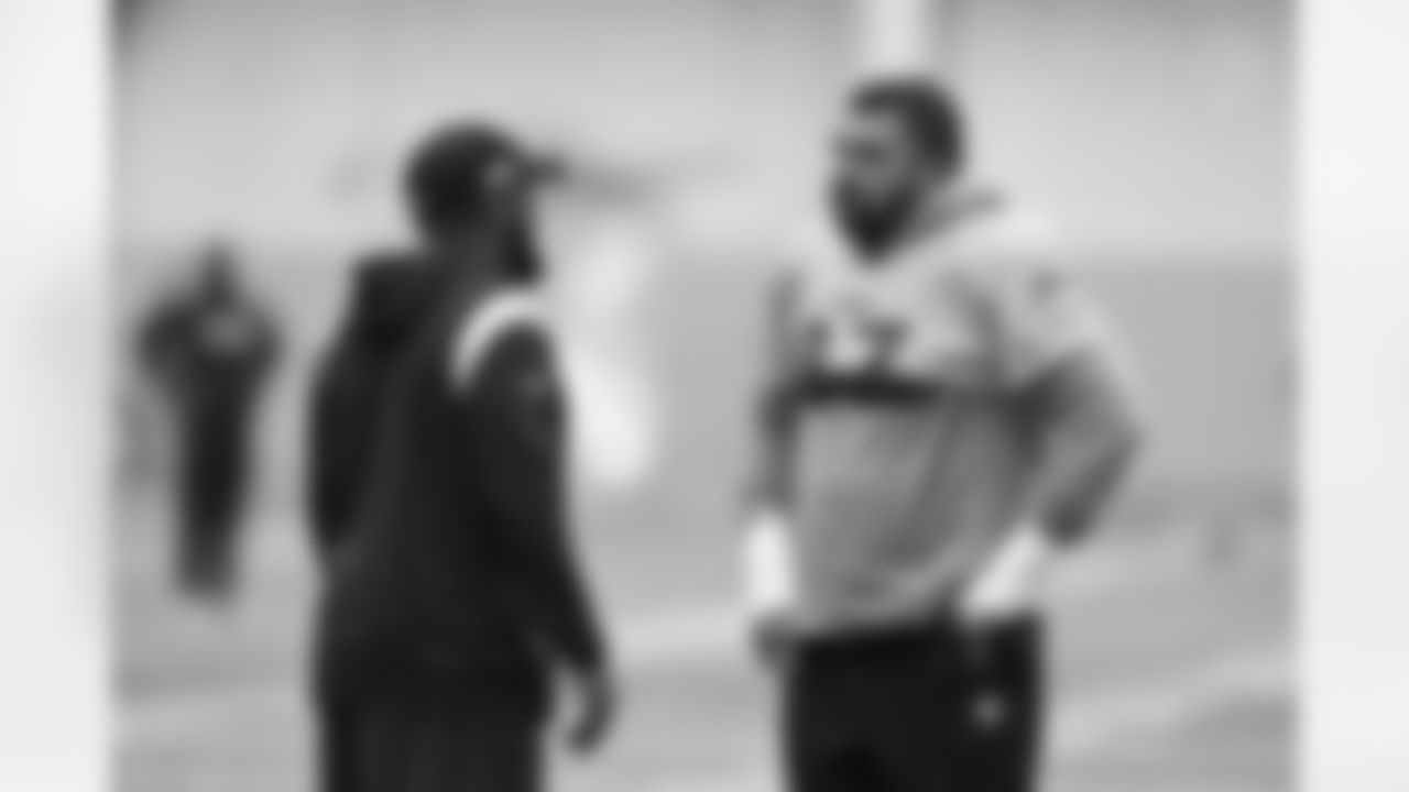 Pittsburgh Steelers Head Coach Mike Tomlin and Pittsburgh Steelers defensive tackle Cameron Heyward (97) during practice at the UPMC Rooney Sports Complex preparing for a Week 8 matchup against the Philadelphia Eagles, Wednesday, Oct. 26, 2022 in Pittsburgh, PA. (Karl Roser / Pittsburgh Steelers)