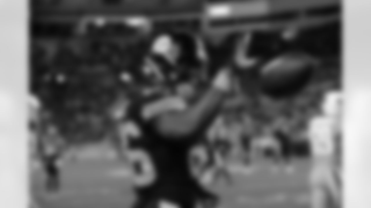 8. Le'Veon Bell (13 - Current) - 312 career receptions.