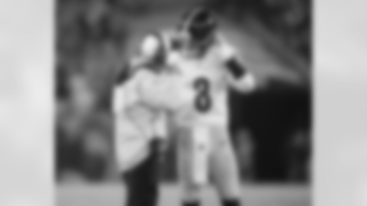 Pittsburgh Steelers quarterback coach Mike Sullivan and Pittsburgh Steelers quarterback Kenny Pickett (8) during a regular season game between the Pittsburgh Steelers and the Baltimore Ravens, Sunday, Jan. 1, 2023 in Baltimore, MD. The Steelers defeated the Ravens 16-13. (Karl Roser / Pittsburgh Steelers)