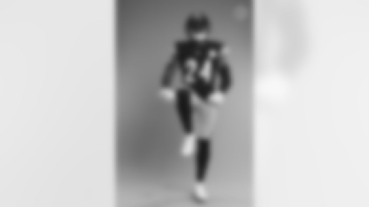 Pittsburgh Steelers safety Lamont Wade (24) poses for a photo during the Steelers 2021 media day, Friday, July 23, 2021 in Pittsburgh, PA. (Karl Roser / Pittsburgh Steelers)