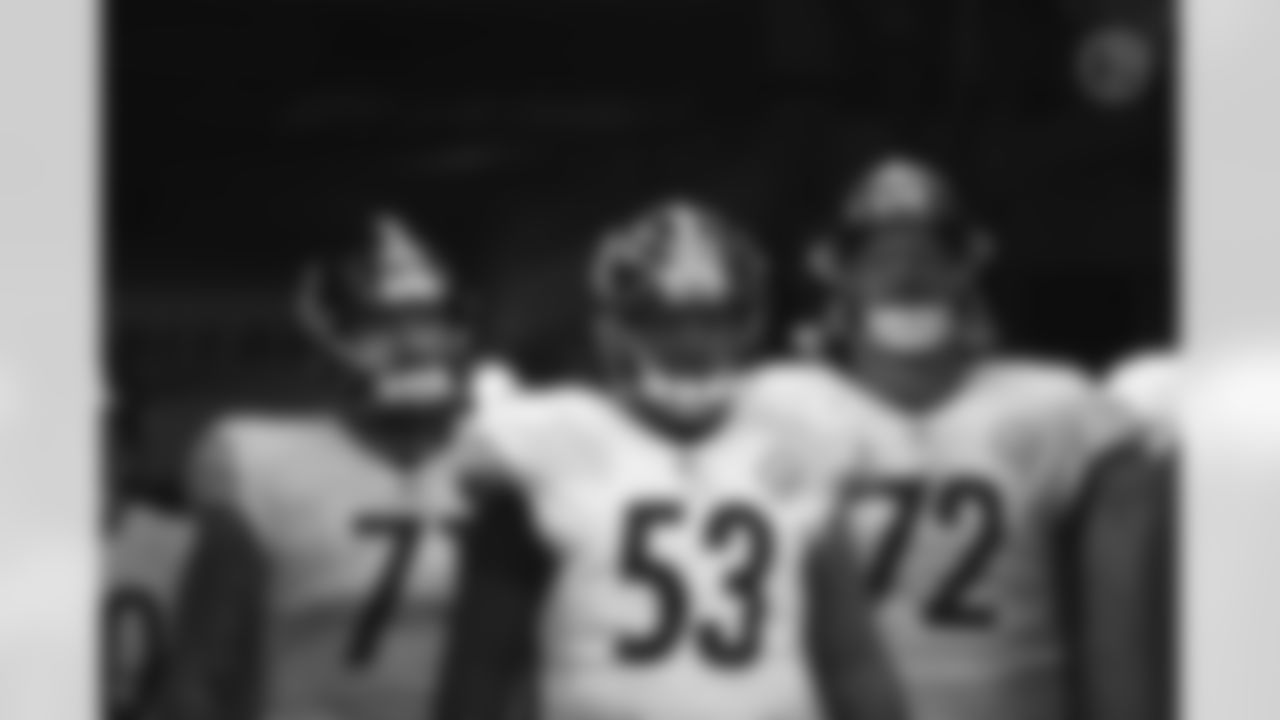 Pittsburgh Steelers center Maurkice Pouncey (53) warms up before a regular season game between the Pittsburgh Steelers and the New York Giants, Monday, Sept. 14, 2020 in East Rutherford, NJ. (Karl Roser / Pittsburgh Steelers)