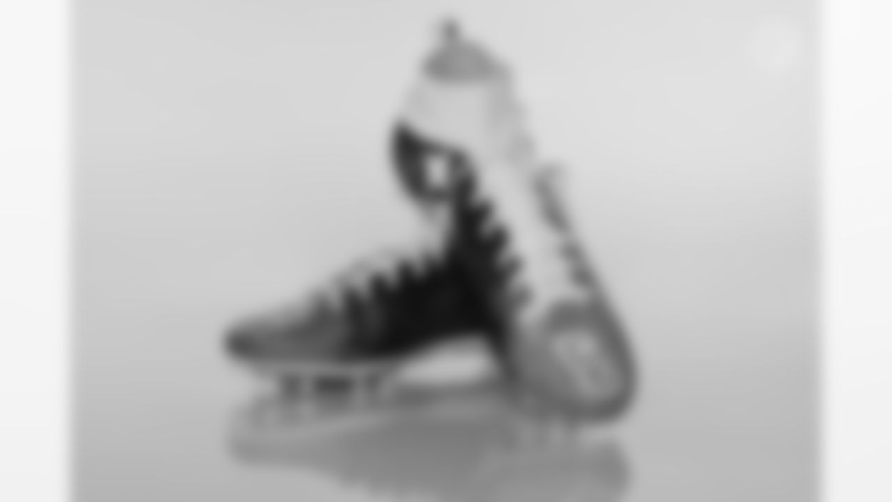 Pittsburgh Steelers quarterback Joshua Dobbs (5) will showcase his custom cleats supporting National Alopecia Areata Foundation and Girls Inc. during Week 13. (Karl Roser / Pittsburgh Steelers)