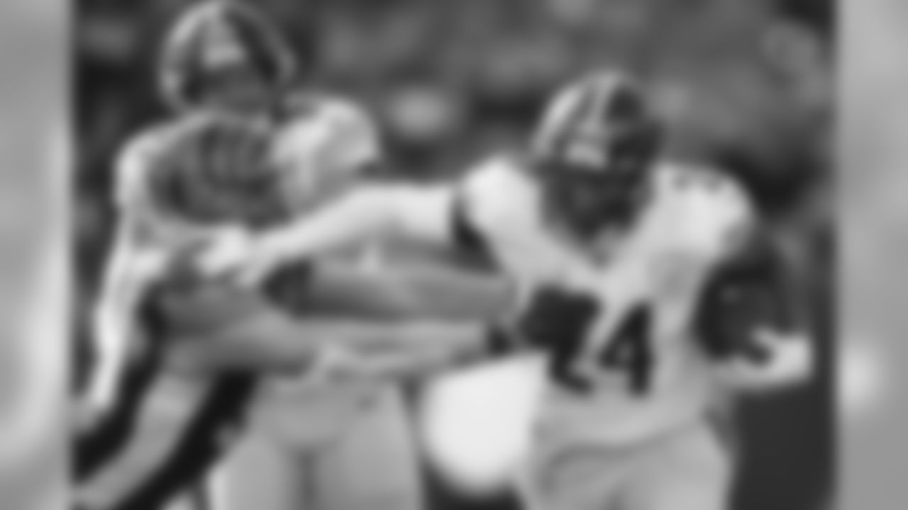 A 2019 regular season game between the Pittsburgh Steelers and the Cincinnati Bengals on Sunday, November 24, 2019. The Steelers defeated the Bengals 16-10.
