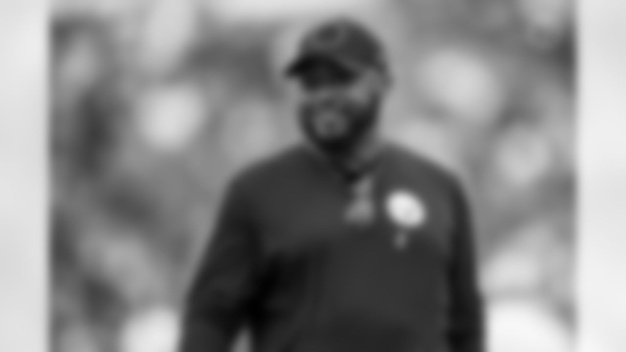 Pittsburgh Steelers Head Coach Mike Tomlin during a regular season game between the Pittsburgh Steelers and the Buffalo Bills, Sunday, Sept. 12, 2021 in Buffalo, NY. The Steelers defeated the Bills 23-16. (Karl Roser / Pittsburgh Steelers)