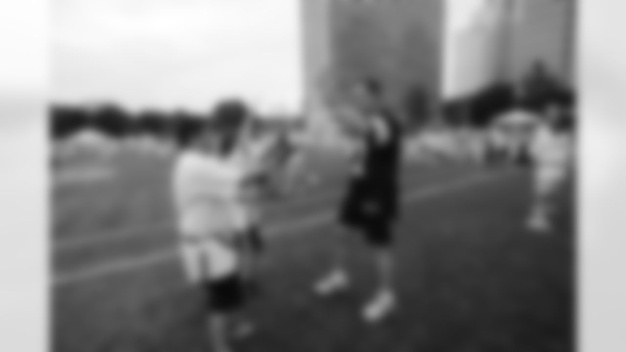 09_NFL_Clinic_Ilkin