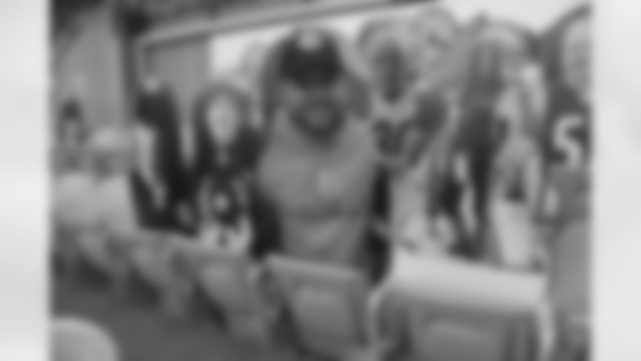 Fan cutouts at Heinz Field on Friday, Nov. 13, 2020 in Pittsburgh, PA. (Caitlyn Epes / Pittsburgh Steelers)