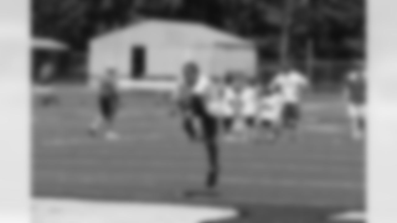 2010_steelers_youth_camp_calu