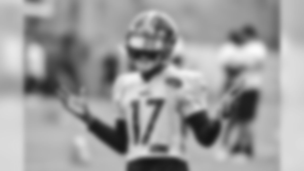 Eli Rogers