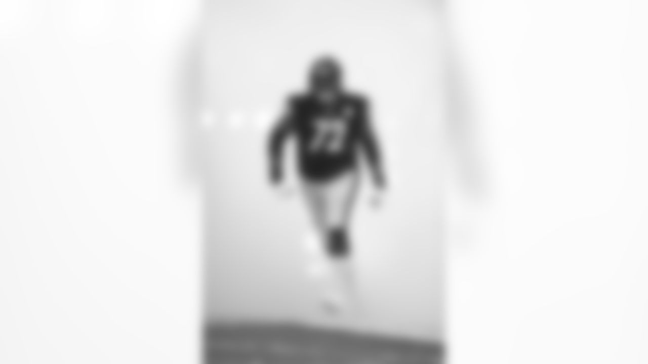 Pittsburgh Steelers offensive tackle Zach Banner (72)