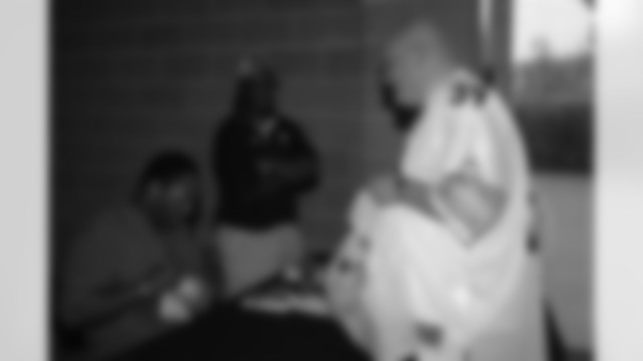 08_DraftDay_HeinzField_dh_278