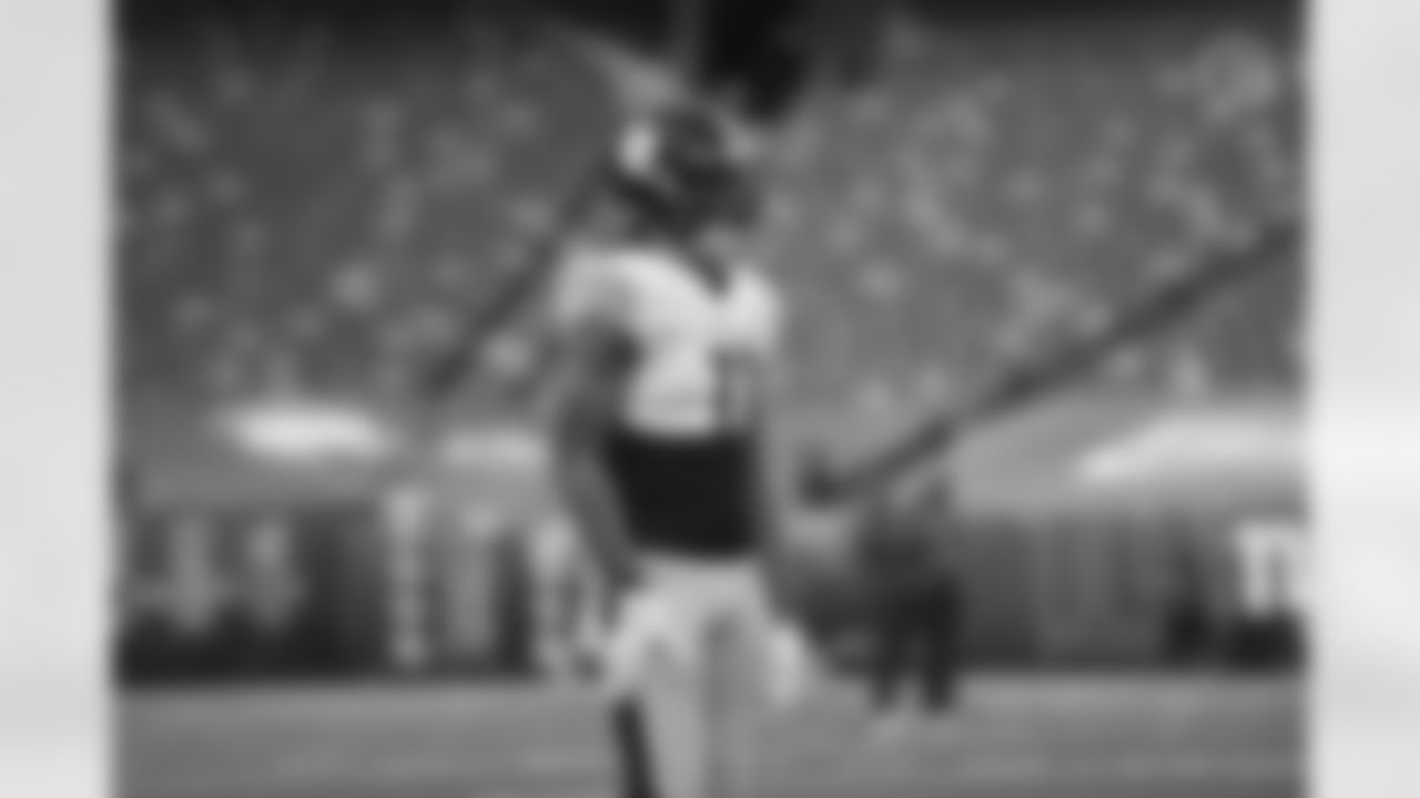 Pittsburgh Steelers wide receiver Chase Claypool (11) warms up before a regular season game between the Pittsburgh Steelers and the New York Giants, Monday, Sept. 14, 2020 in East Rutherford, NJ. (Karl Roser / Pittsburgh Steelers)