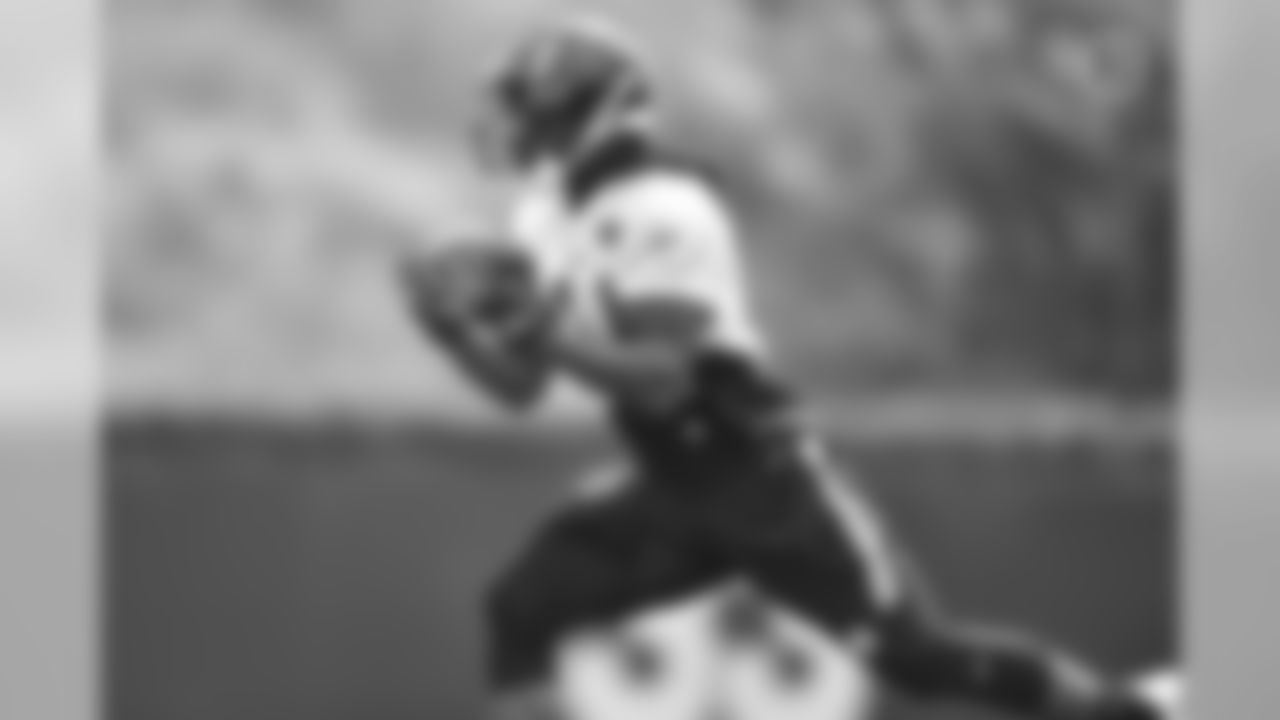Tevin Jones