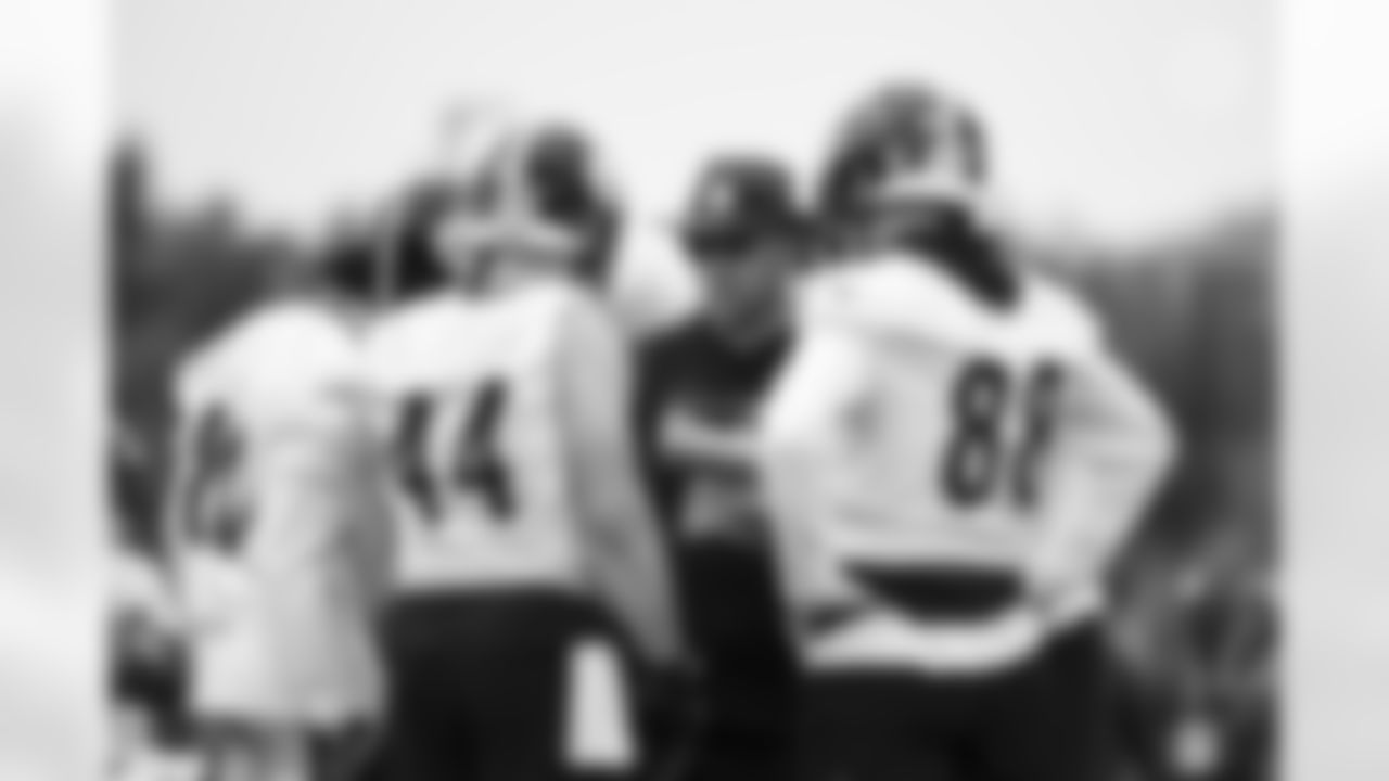 The Pittsburgh Steelers participate in the Organized Team Activities (OTAs), Thursday May 26, 2022 at the UPMC Rooney Sports Complex. (Abigail Dean / Pittsburgh Steelers)