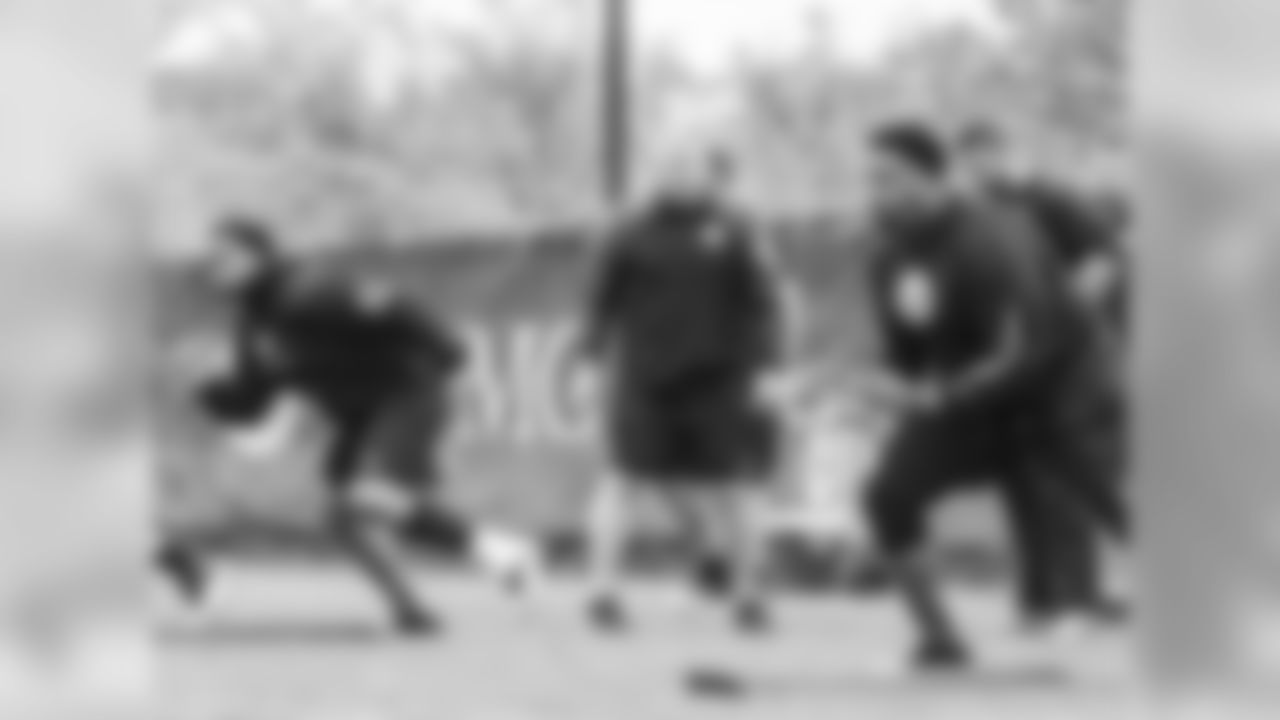 Left to Right: Maurkice Pouncey, Mike Munchak, Ramon Foster.