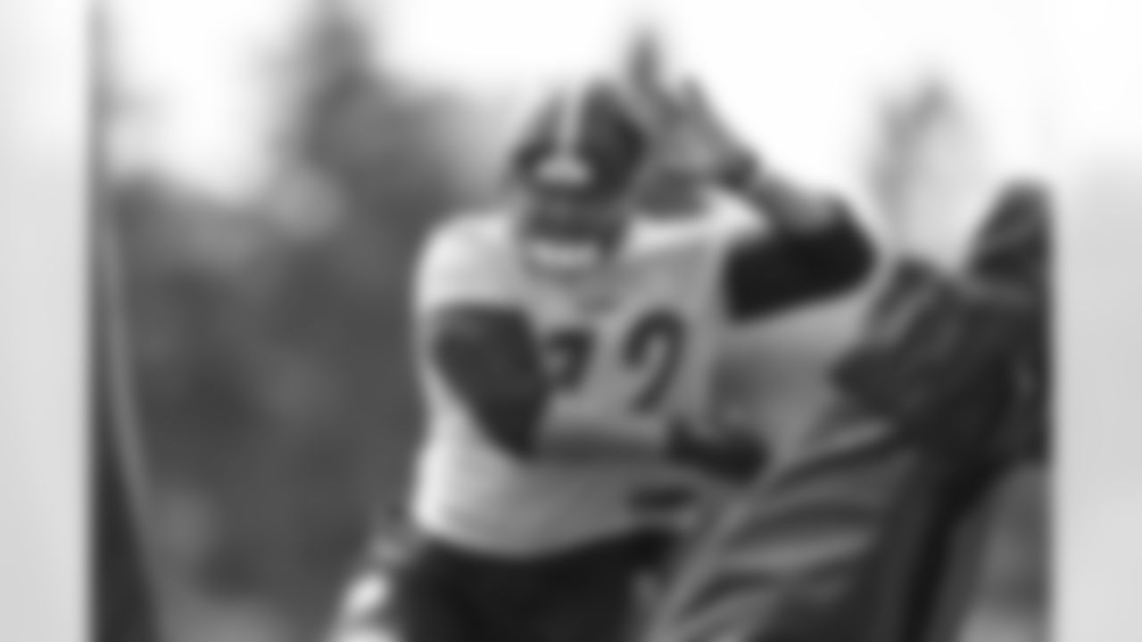 Pittsburgh Steelers defensive end Manny Jones (72) participates in the Organized Team Activities (OTAs), Tuesday May 23, 2023 at the UPMC Rooney Sports Complex. (Karl Roser / Pittsburgh Steelers)