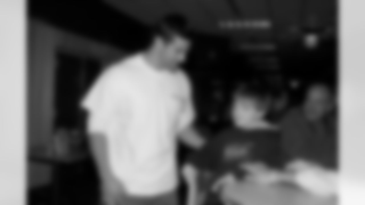 08_BigBrother_Sister_Bowl_70