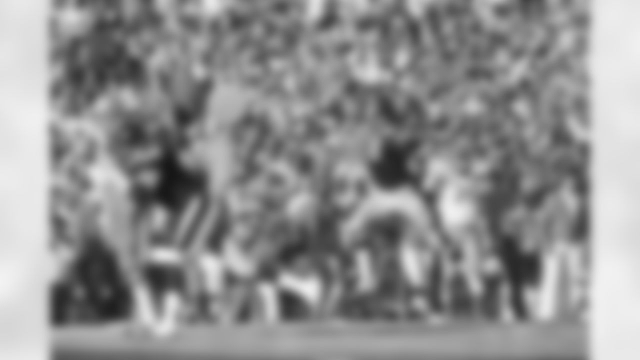 Action shot of defensive end Dwight White #78 during his time with the Pittsburgh Steelers.