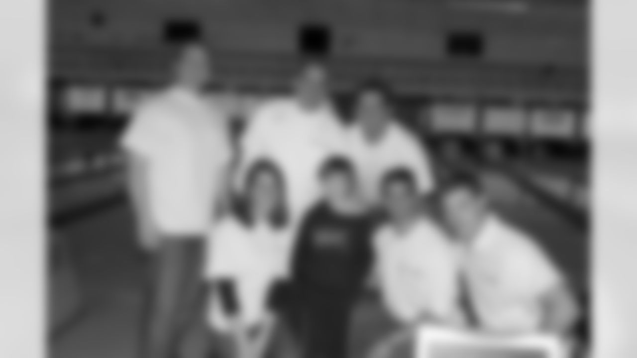 08_BigBrother_Sister_Bowl_49