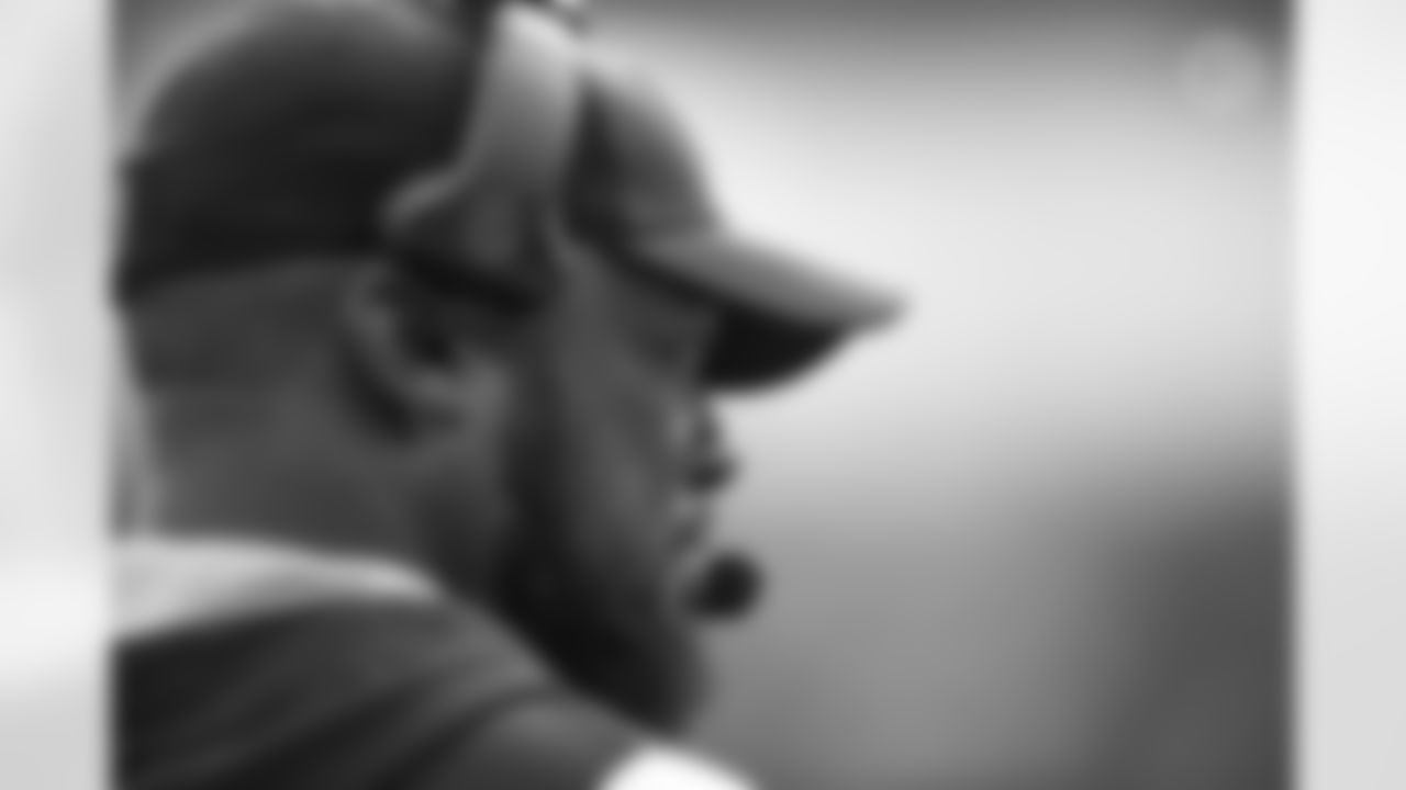 Pittsburgh Steelers Head Coach Mike Tomlin during a regular season game between the Pittsburgh Steelers and the Cincinnati Bengals, Sunday, Sept. 11, 2022 in Cincinnati, OH. The Steelers beat the Bengals in OT 23-20. (Abigail Dean / Pittsburgh Steelers)