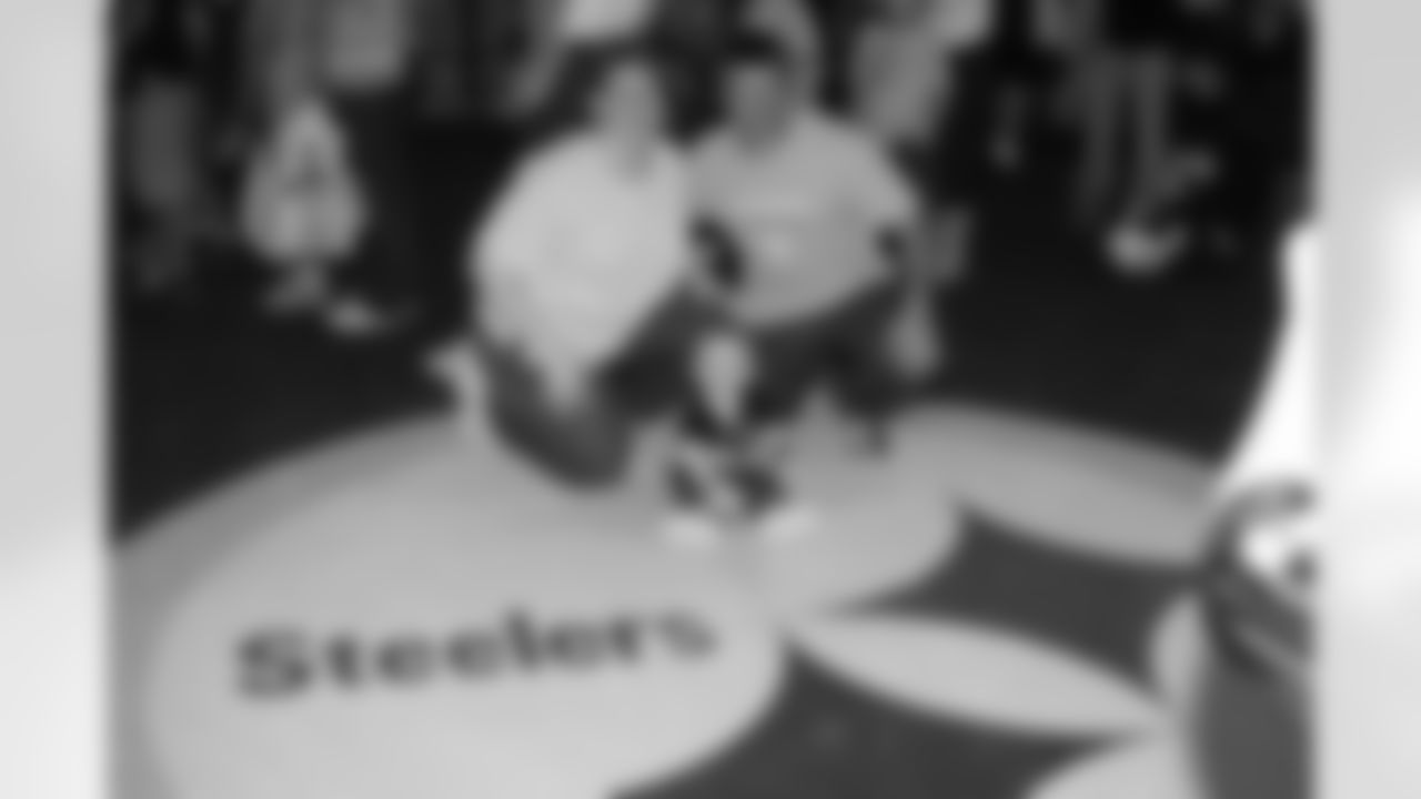 08_DraftDay_HeinzField_dh_398