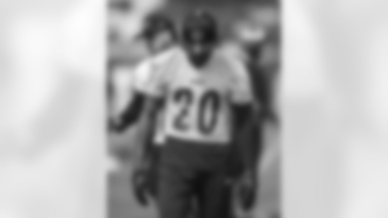 Pittsburgh Steelers cornerback Patrick Peterson (20) participates in the Organized Team Activities (OTAs), Tuesday May 23, 2023 at the UPMC Rooney Sports Complex. (Karl Roser / Pittsburgh Steelers)