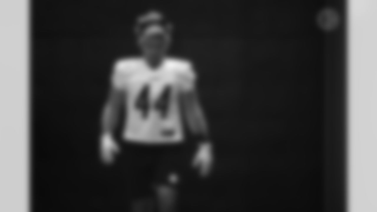 Pittsburgh Steelers fullback Derek Watt (44) trains at Heinz Field during the 2021 Steelers Camp, Tuesday, July 27, 2021 in Pittsburgh, PA. (Karl Roser / Pittsburgh Steelers)