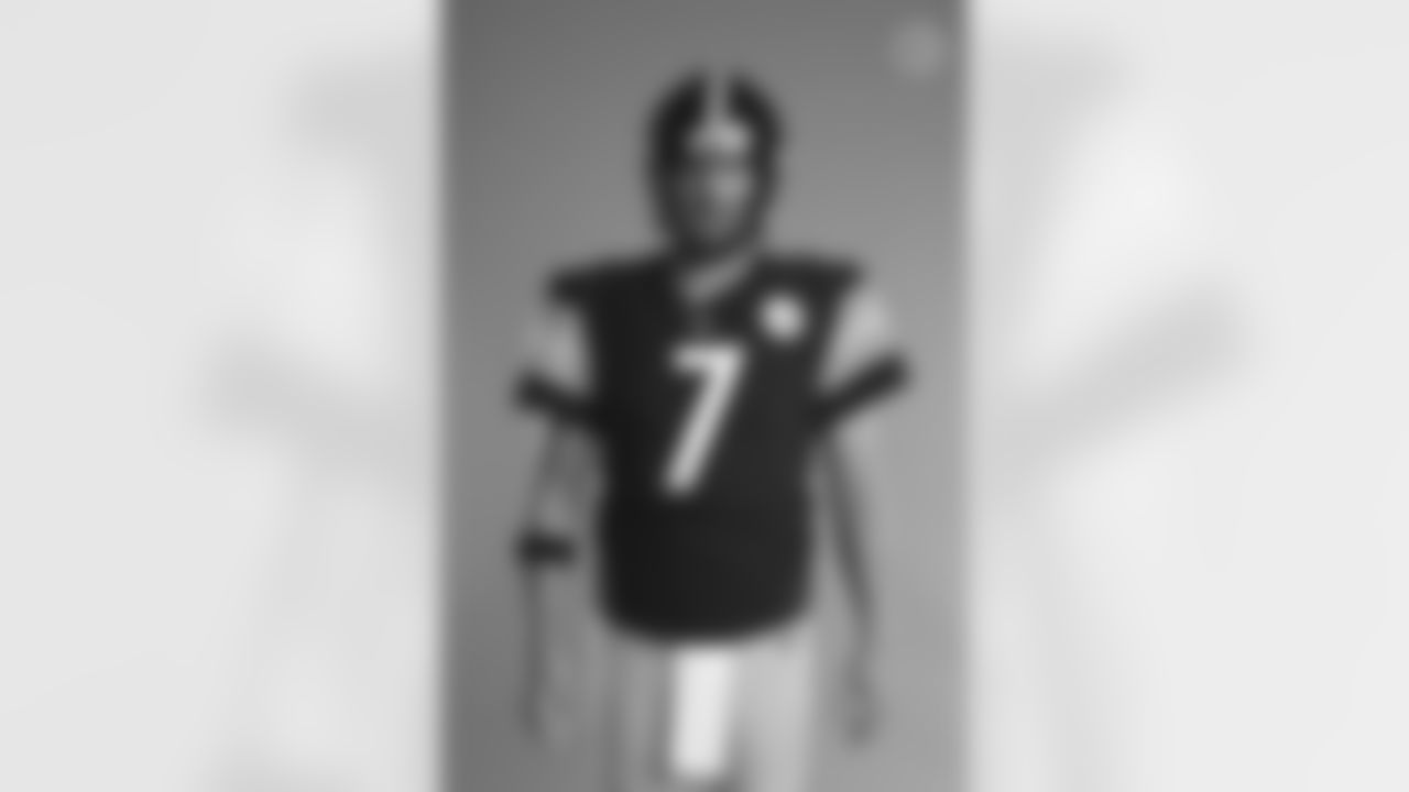 Pittsburgh Steelers quarterback Ben Roethlisberger (7) poses for a photo during the Steelers 2021 media day, Saturday, July 24, 2021 in Pittsburgh, PA. (Karl Roser / Pittsburgh Steelers)