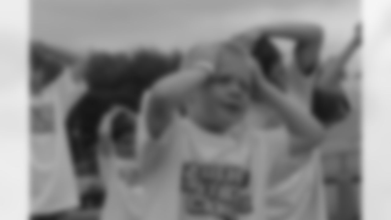 2010_steelers_youth_camp_calu