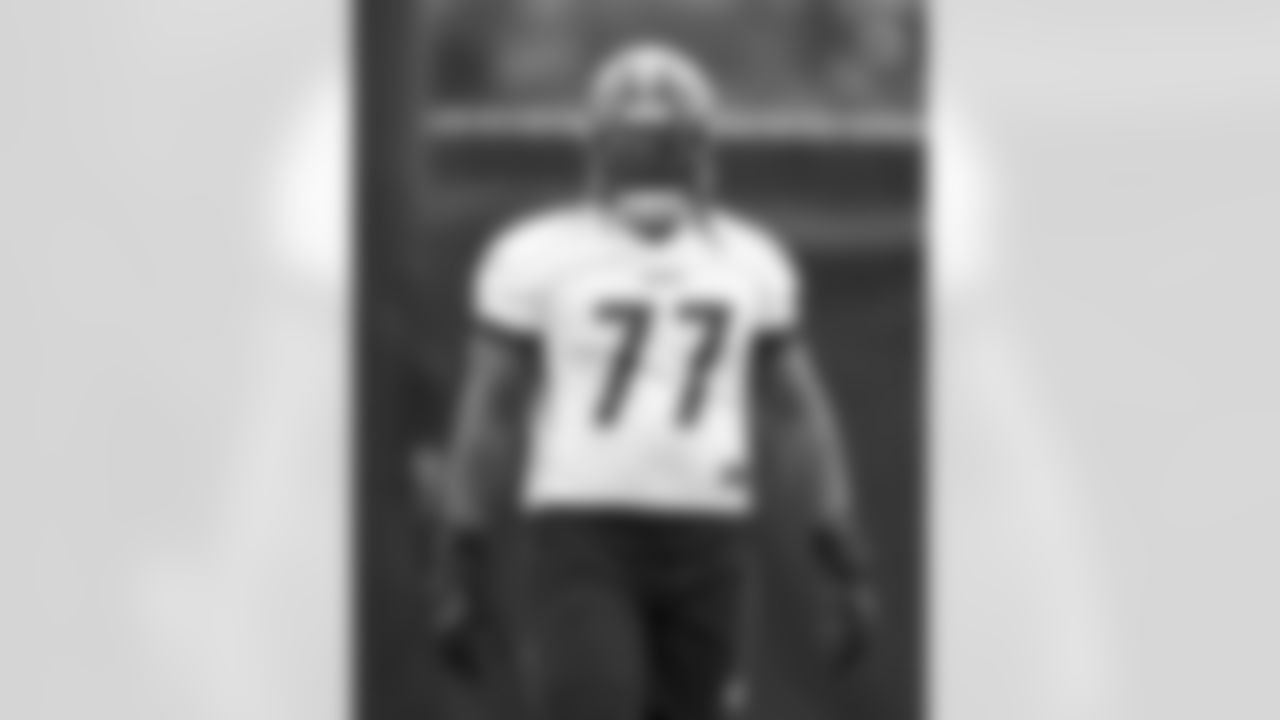 Pittsburgh Steelers offensive tackle Broderick Jones (77) participates in the Steelers rookie minicamp at the UPMC Rooney Sports Complex, Friday, May 12, 2023 in Pittsburgh, PA. (Karl Roser / Pittsburgh Steelers)