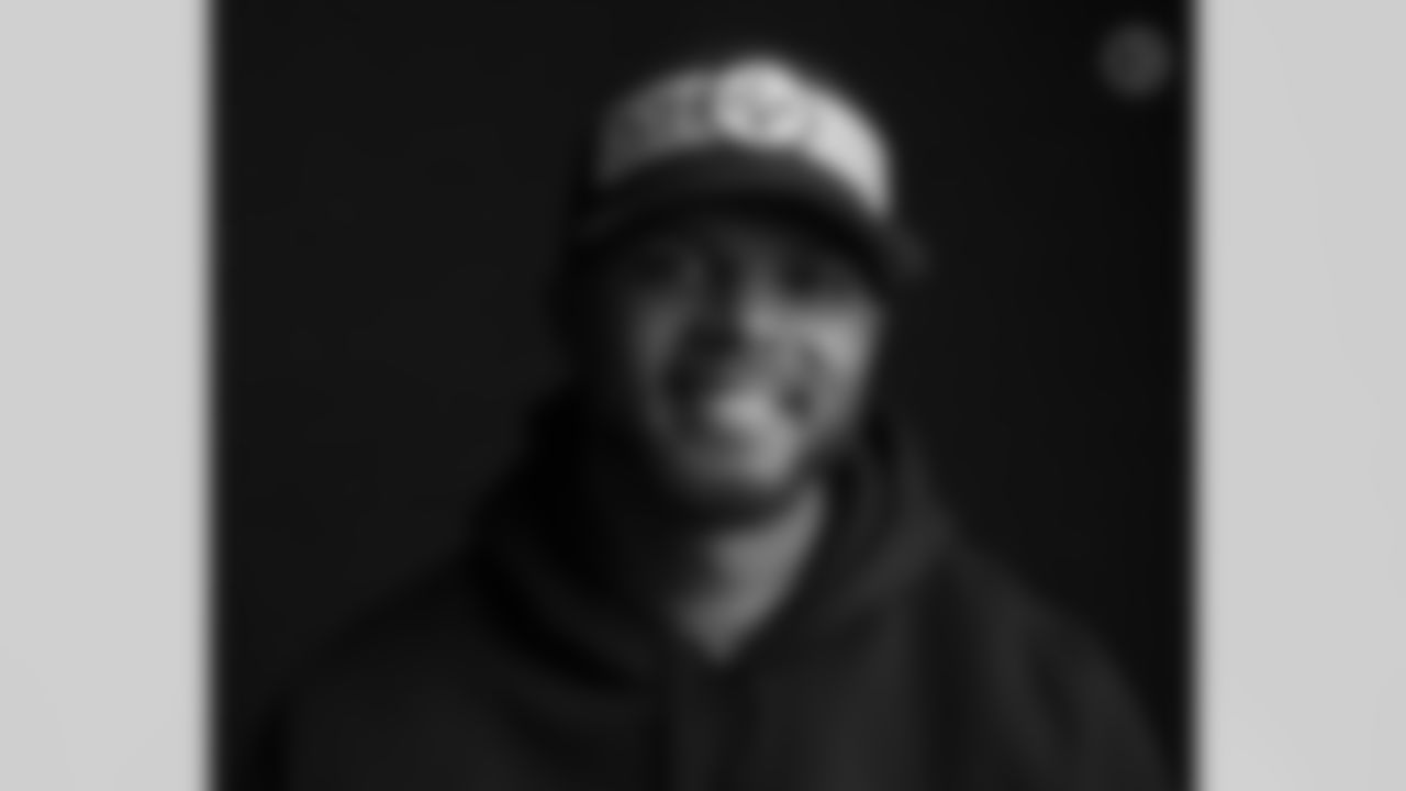Pittsburgh Steelers quarterback Chris Oladokun (5) poses for a photo following the NFL Draft, Wednesday, May 18, 2022 in Pittsburgh, PA. (Karl Roser / Pittsburgh Steelers)