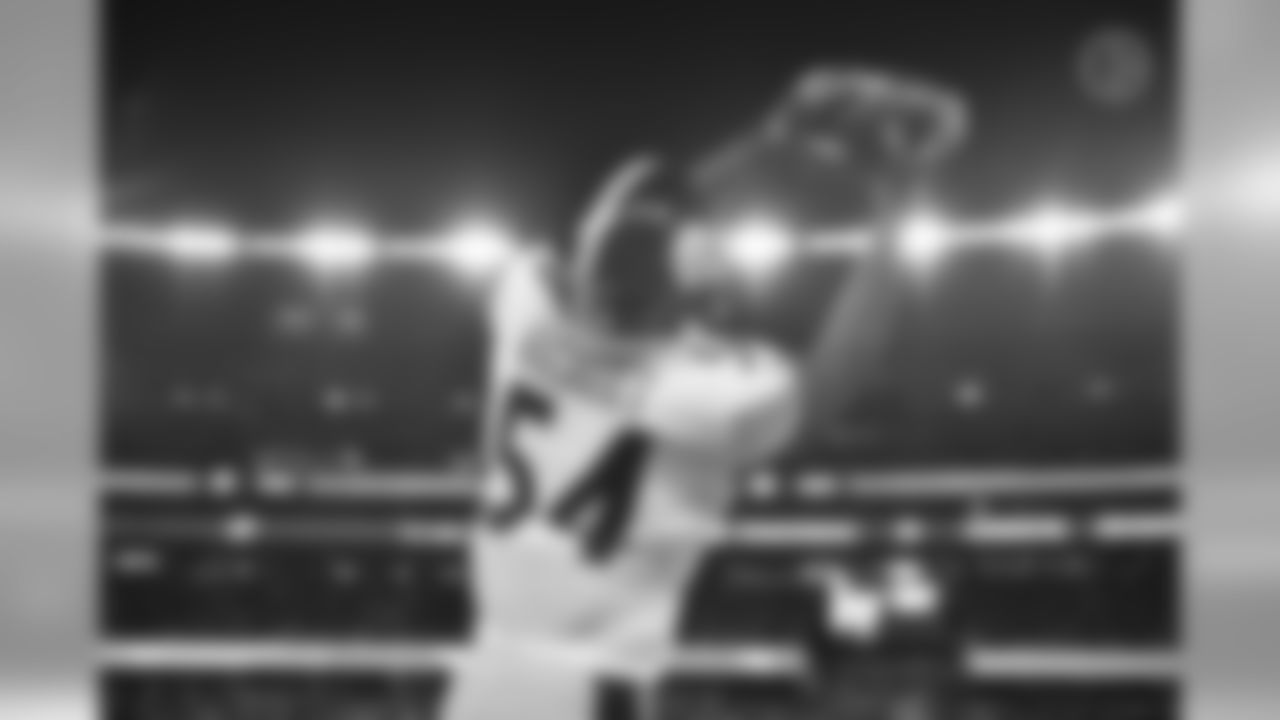 A 2019 regular season game between the Pittsburgh Steelers and the New England Patriots on Sunday, September 8, 2019.