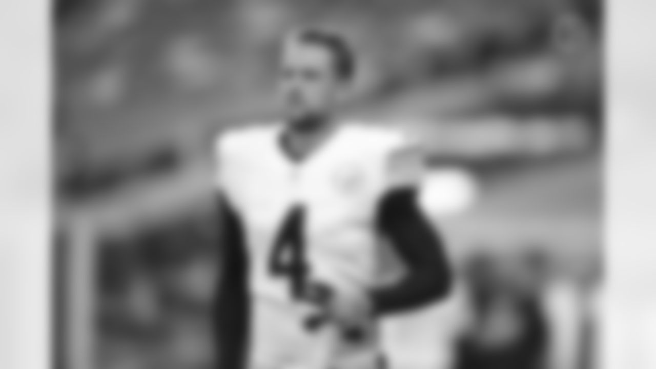 Pittsburgh Steelers punter Dustin Colquitt (4) warms up before a regular season game between the Pittsburgh Steelers and the New York Giants, Monday, Sept. 14, 2020 in East Rutherford, NJ. (Karl Roser / Pittsburgh Steelers)