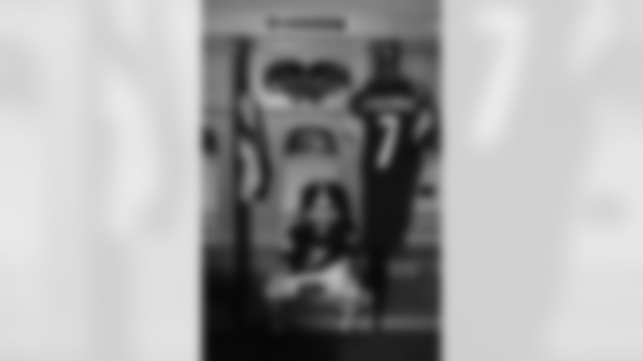 08_DraftDay_HeinzField_dh_157