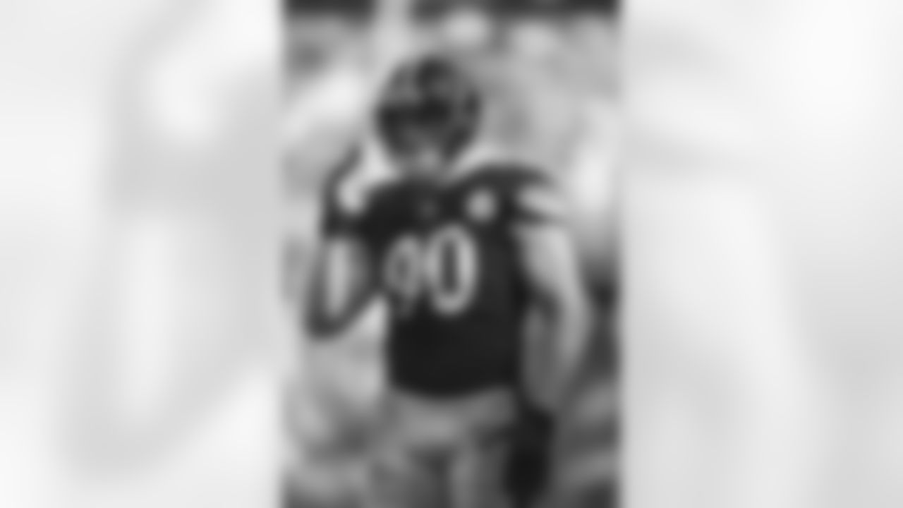 Pittsburgh Steelers linebacker T.J. Watt (90) during a preseason game between the Pittsburgh Steelers and the Detroit Lions, Sunday, Aug. 28, 2022 in Pittsburgh, PA. (Karl Roser / Pittsburgh Steelers)