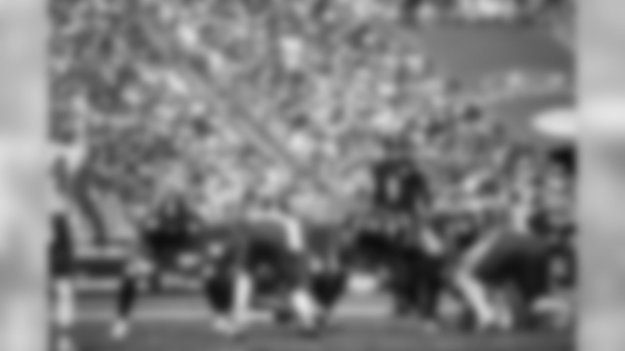 A 2018 Regular Season game between the Pittsburgh Steelers and the Kansas City Chiefs on Sunday, September 16, 2018.