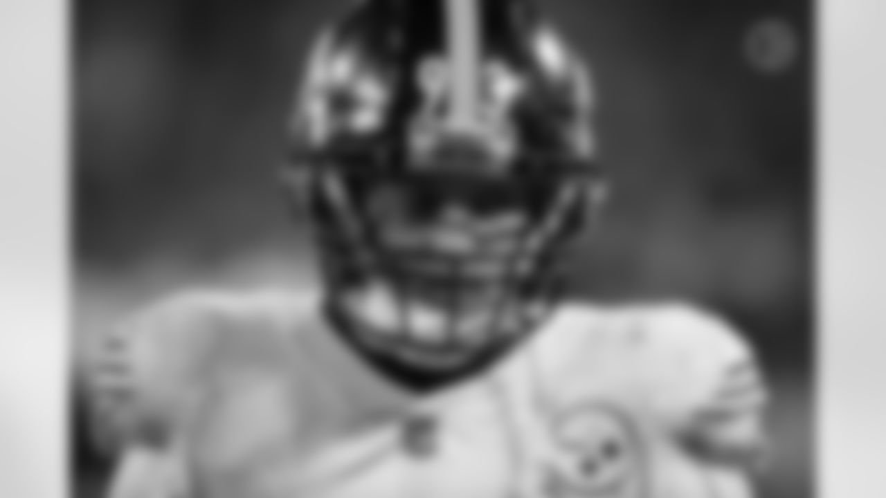 Pittsburgh Steelers linebacker Joe Schobert (93) during a postseason Wild Card Round game between the Pittsburgh Steelers and the Kansas City Chiefs, Sunday, Jan. 16, 2022 in Kansas City, MO. The Chiefs beat the Steelers 42-21. (Karl Roser / Pittsburgh Steelers)