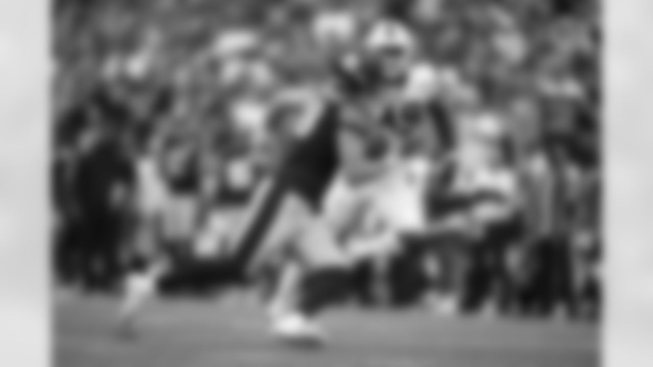 Pittsburgh Steelers tight end Pat Freiermuth (88) during a regular season game between the Pittsburgh Steelers and the Buffalo Bills, Sunday, Sept. 12, 2021 in Buffalo, NY. The Steelers defeated the Bills 23-16. (Karl Roser / Pittsburgh Steelers)