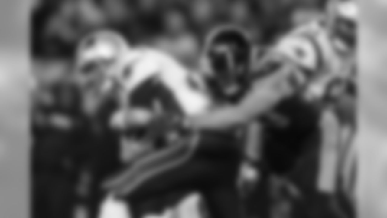 A 2018 Regular Season game between the Pittsburgh Steelers and the New England Patriots on December 16, 2018.