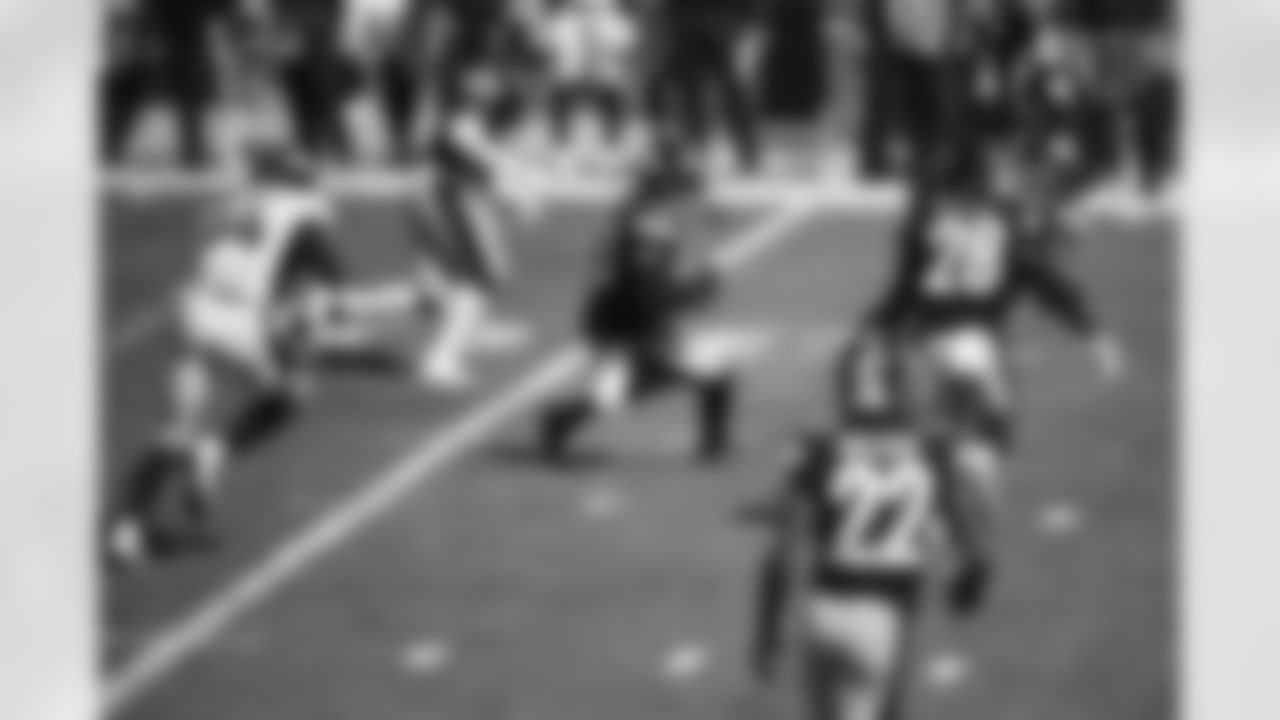 Pittsburgh Steelers cornerback Joe Haden (23) runs the ball after an interception during a regular season game between the Pittsburgh Steelers and the Denver Broncos, Sunday, Sept. 20, 2020 in Pittsburgh, PA. (Caitlyn Epes / Pittsburgh Steelers)