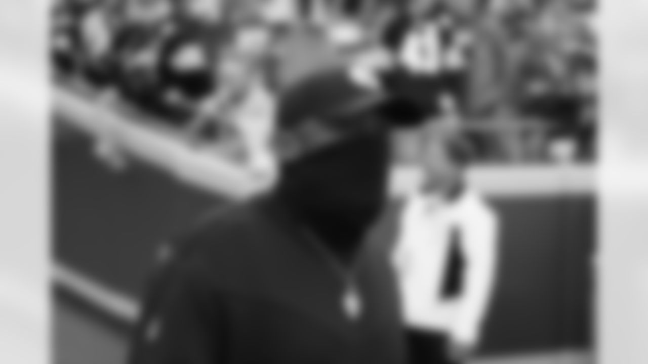 Pittsburgh Steelers Head Coach Mike Tomlin during a regular season game between the Pittsburgh Steelers and the Kansas City Chiefs, Sunday, Dec. 26, 2021 in Kansas City, MO. (Karl Roser / Pittsburgh Steelers)