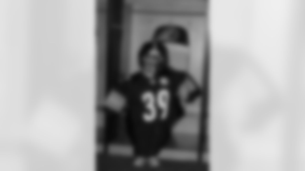 08_DraftDay_HeinzField_dh_198
