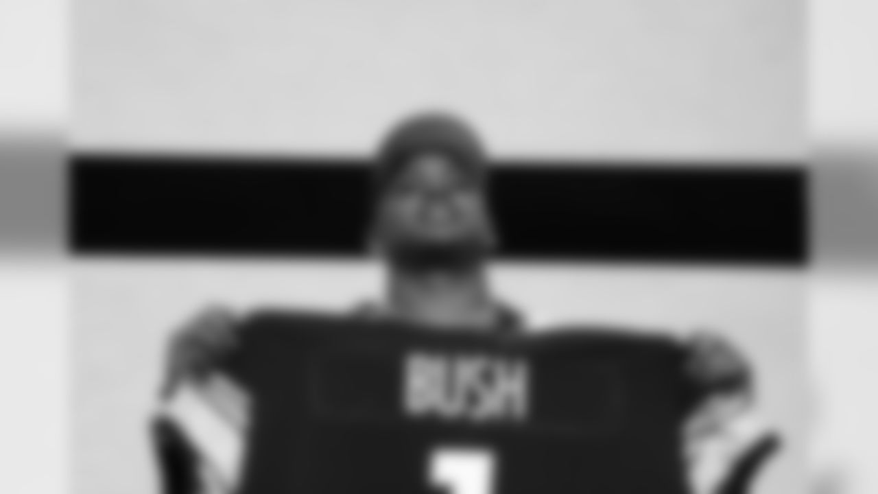 Michigan linebacker Devin Bush poses after the Pittsburgh Steelers selected Bush in the first round during the 2019 NFL Draft on Thursday, April 25, 2019 in Nashville, Tenn. (Perry Knotts/NFL)