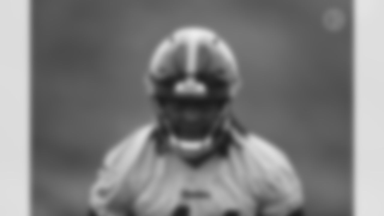 Pittsburgh Steelers linebacker Jamir Jones (44) participates in the Organized Team Activities (OTAs), Wednesday June 9, 2021 at the UPMC Rooney Sports Complex. (Karl Roser / Pittsburgh Steelers)