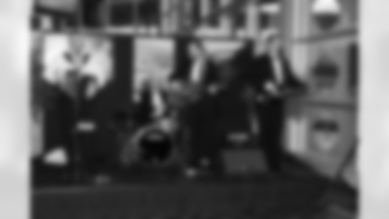 09_AIFdh_0225