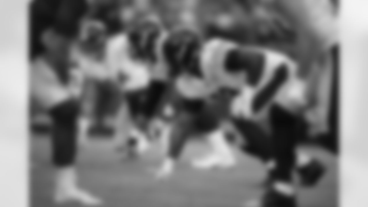DT Carlos Davis - No. 73