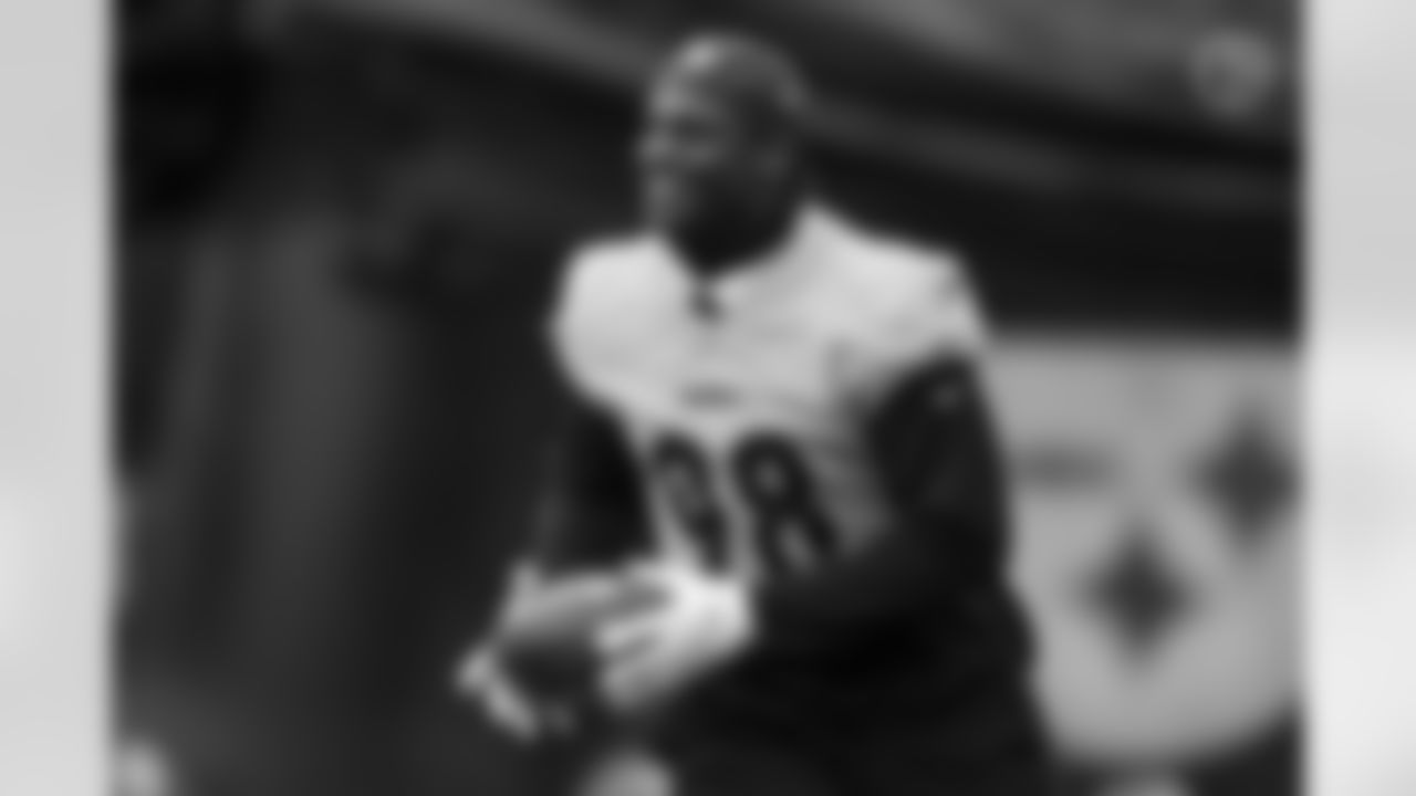 Pittsburgh Steelers defensive end DeMarvin Leal (98) during practice at the UPMC Rooney Sports Complex preparing for a Week 5 matchup against the Buffalo Bills, Friday, Oct. 7, 2022 in Pittsburgh, PA. (Abigail Dean / Pittsburgh Steelers)