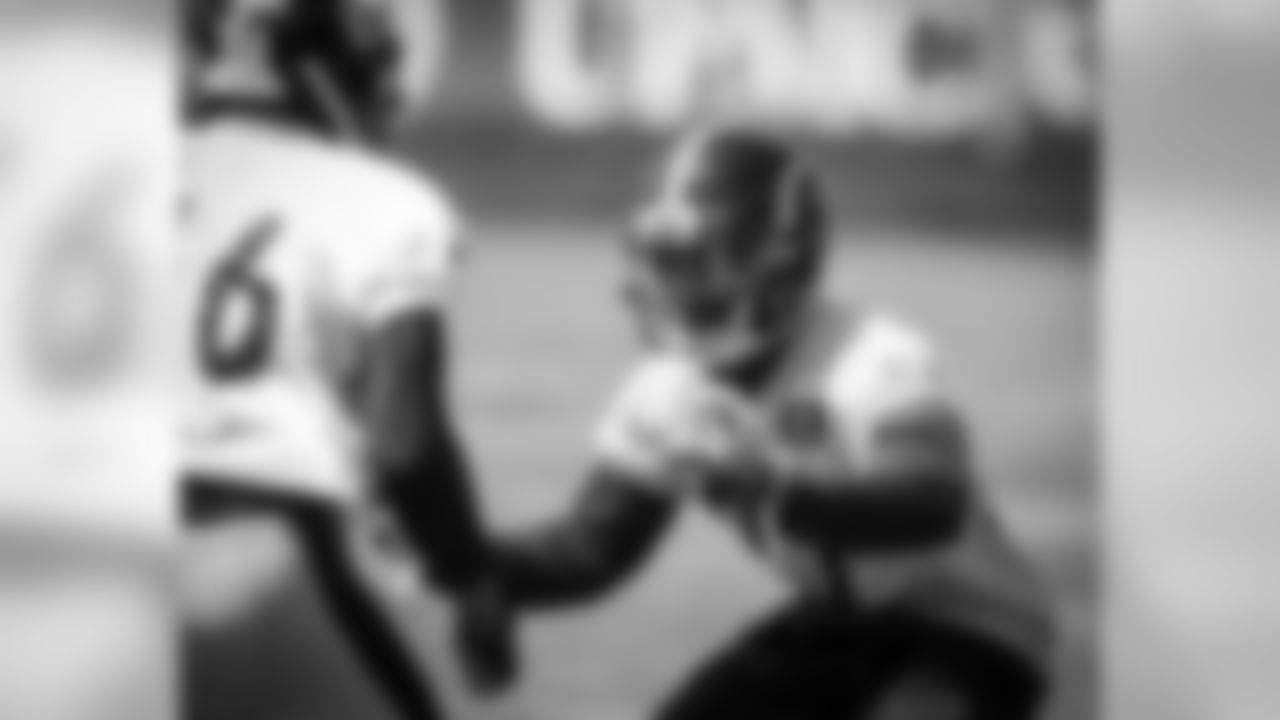 Senquez Golson, Isaac Blakeney