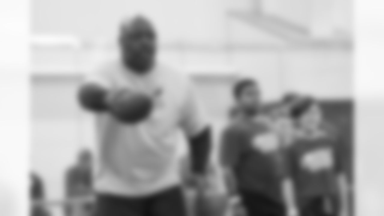 The Steelers host a 2023 Youth Football Camp at Highlands Sports Complex Friday, June 16, 2023 in Triadelphia, WV. (Karl Roser / Pittsburgh Steelers)