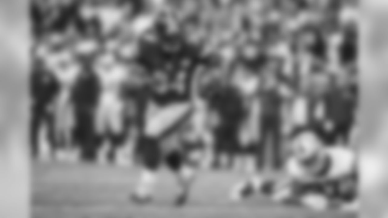 RB DeAngelo Williams has scored a team high five rushing touchdowns to go along with his 480 rushing yards on 90 carries (5.3 avg.) through nine weeks of the 2015 season.